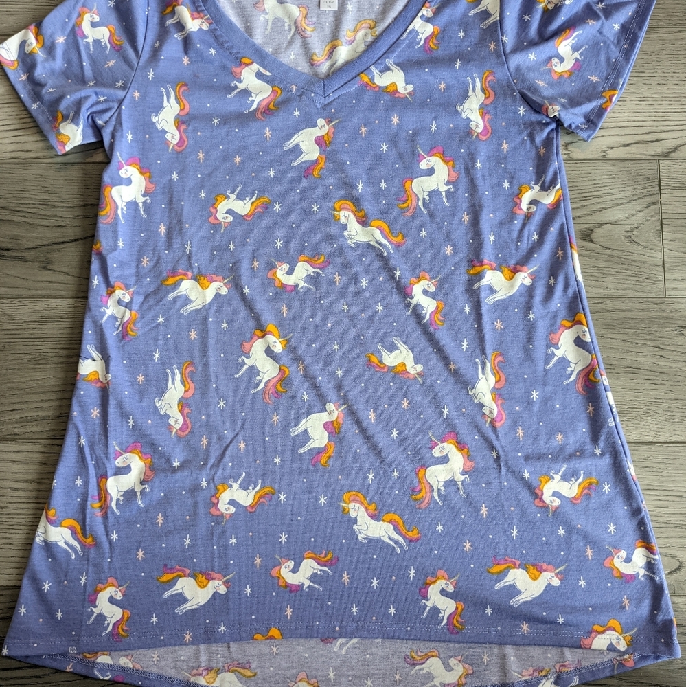 XS LuLaRoe Unicorn Christy Tee